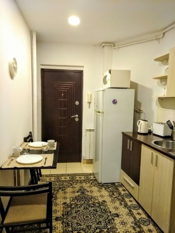 Cozy Downtown Oasis Apartment บูคาเรสต์ ภายนอก รูปภาพ