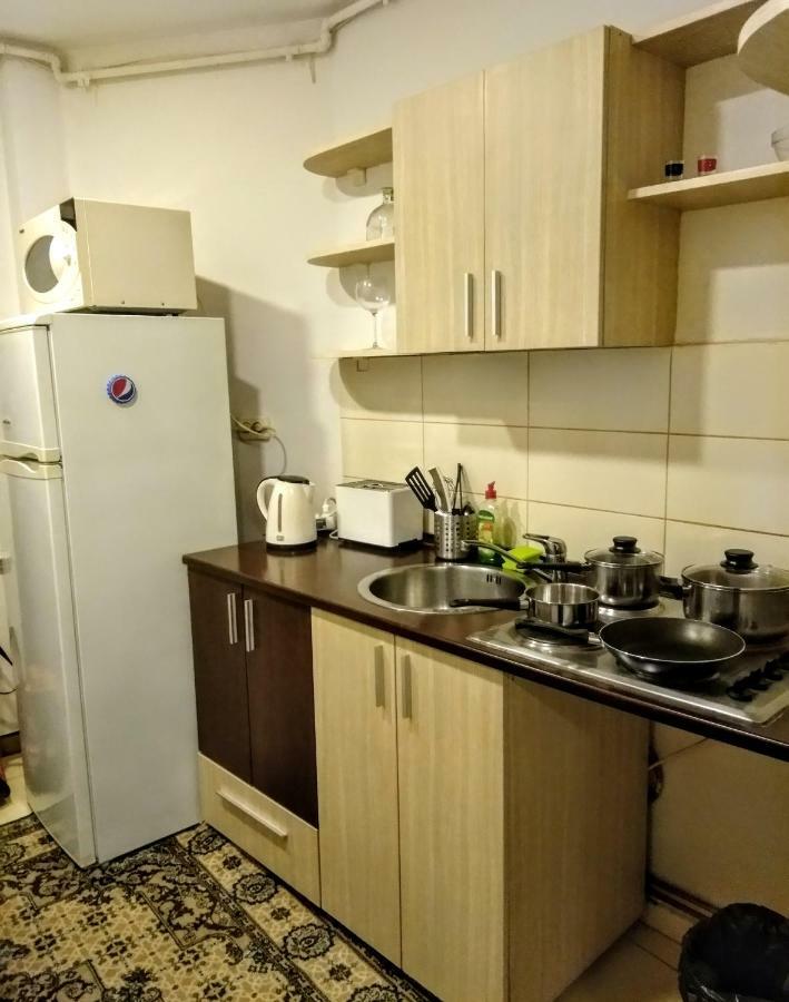 Cozy Downtown Oasis Apartment บูคาเรสต์ ภายนอก รูปภาพ